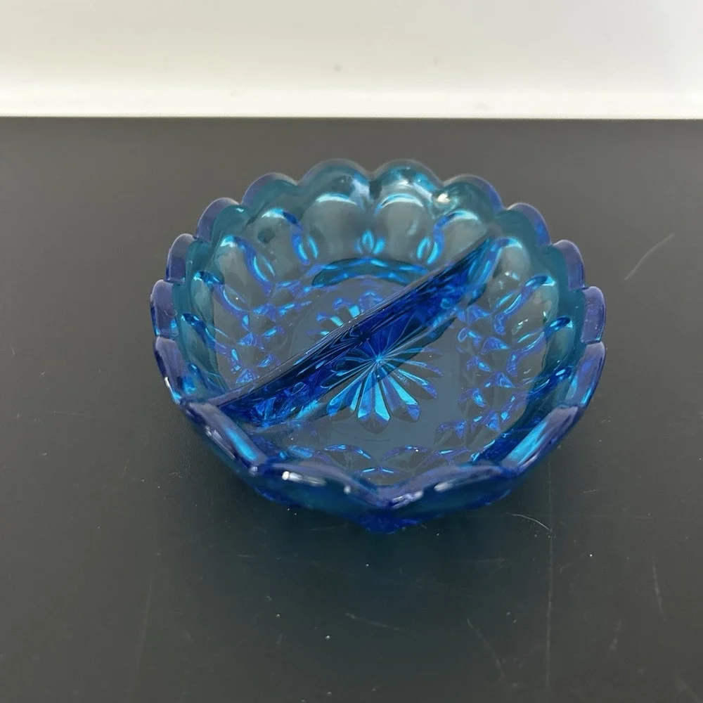 Vintage‎ Indiana Glass Kings Crown Teal Blue Divided Oval Candy Dish